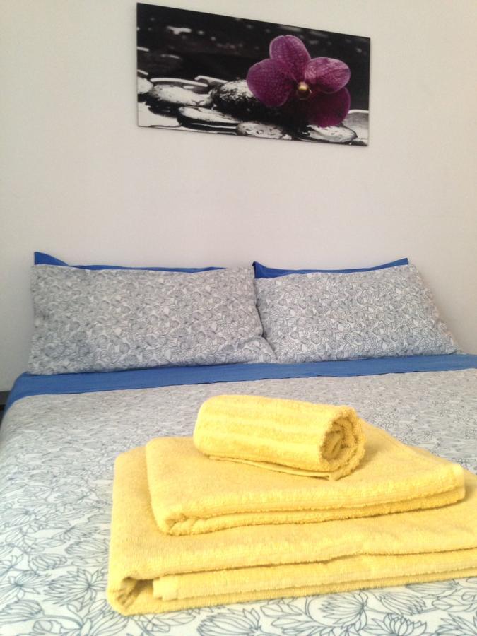 Guest House Via Crispi Pozzallo Bagian luar foto