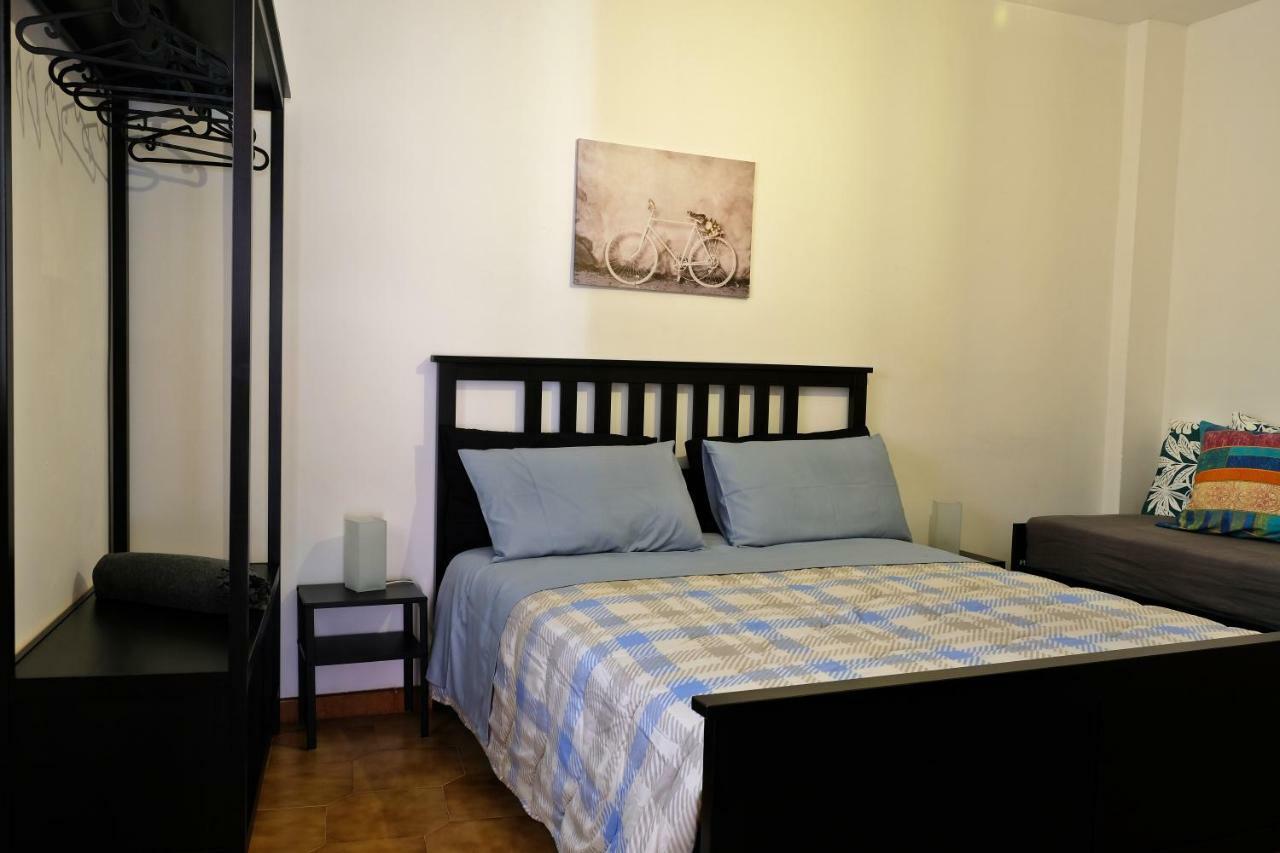 Guest House Via Crispi Pozzallo Bagian luar foto