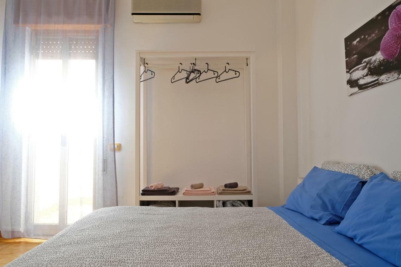 Guest House Via Crispi Pozzallo Bagian luar foto