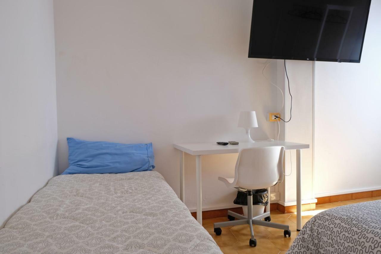 Guest House Via Crispi Pozzallo Bagian luar foto